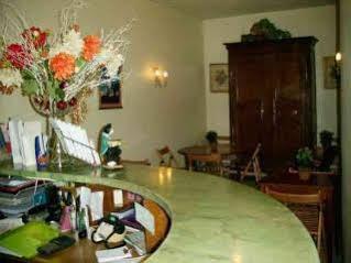 אונאי-סו-בואה Hotel De Nevers מראה חיצוני תמונה